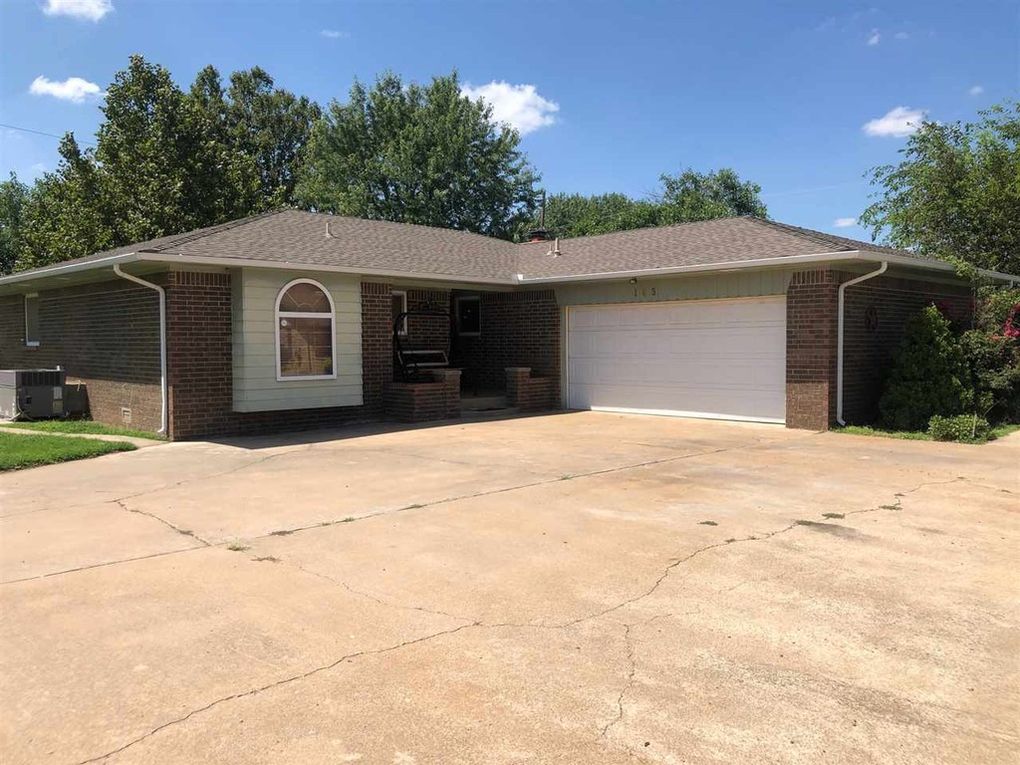 Listing 105 Boston Dr, Watonga OK 73772